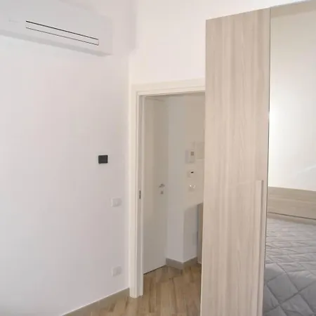 Centre - 1-bed - Sleeps 4 * Agrigento