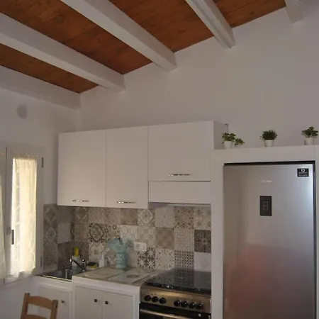 Centre - 1-bed - Sleeps 4 Apartment